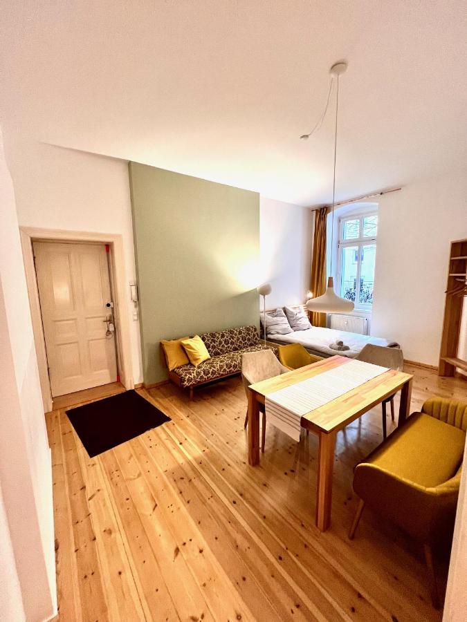 Gemuetliche 2-Zimmer-Wohnung Zentral Friedrichshain Berlin Exteriör bild