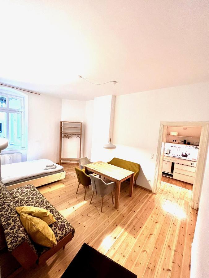 Gemuetliche 2-Zimmer-Wohnung Zentral Friedrichshain Berlin Exteriör bild